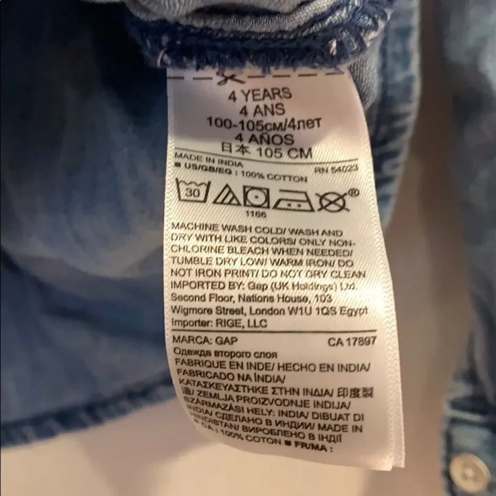 🎉1 hr sale🎉Gap jeans jacket/blouse